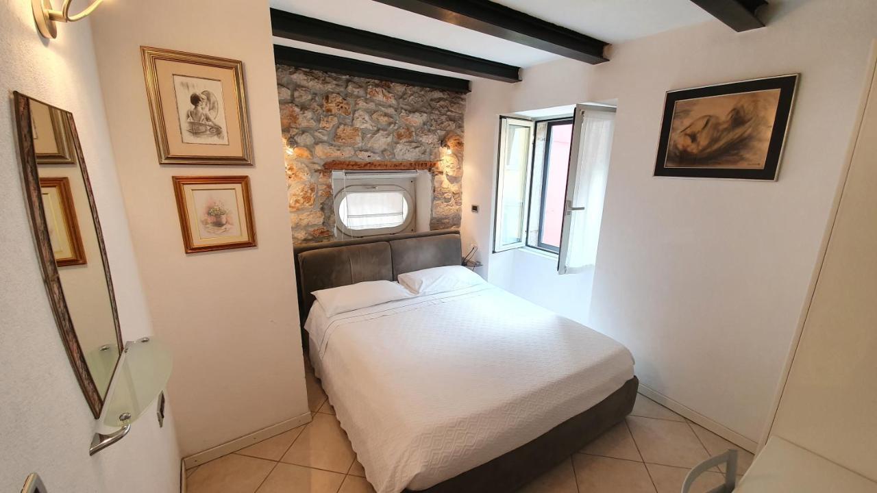 Apartments Villa Ernesta Rovinj Exterior photo